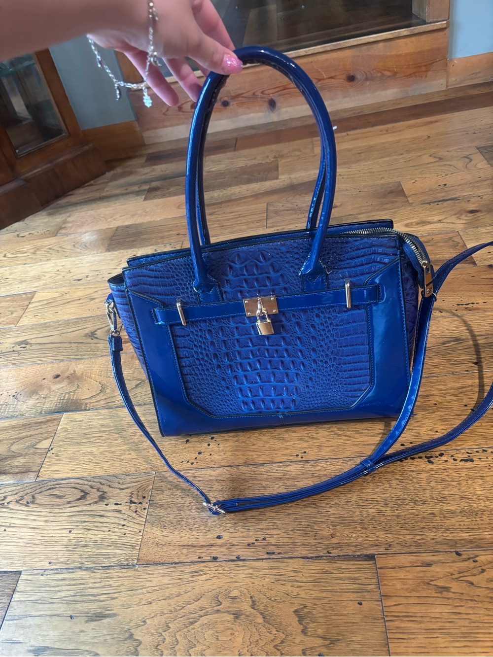 Classic Women’s Croc-Embossed Faux Leather Structured Tote Bag - Royal Blue